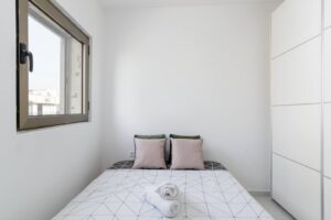 Short Term Rental Tel Aviv | Awesome 2 bedrooms and parking | Bograshov Beach